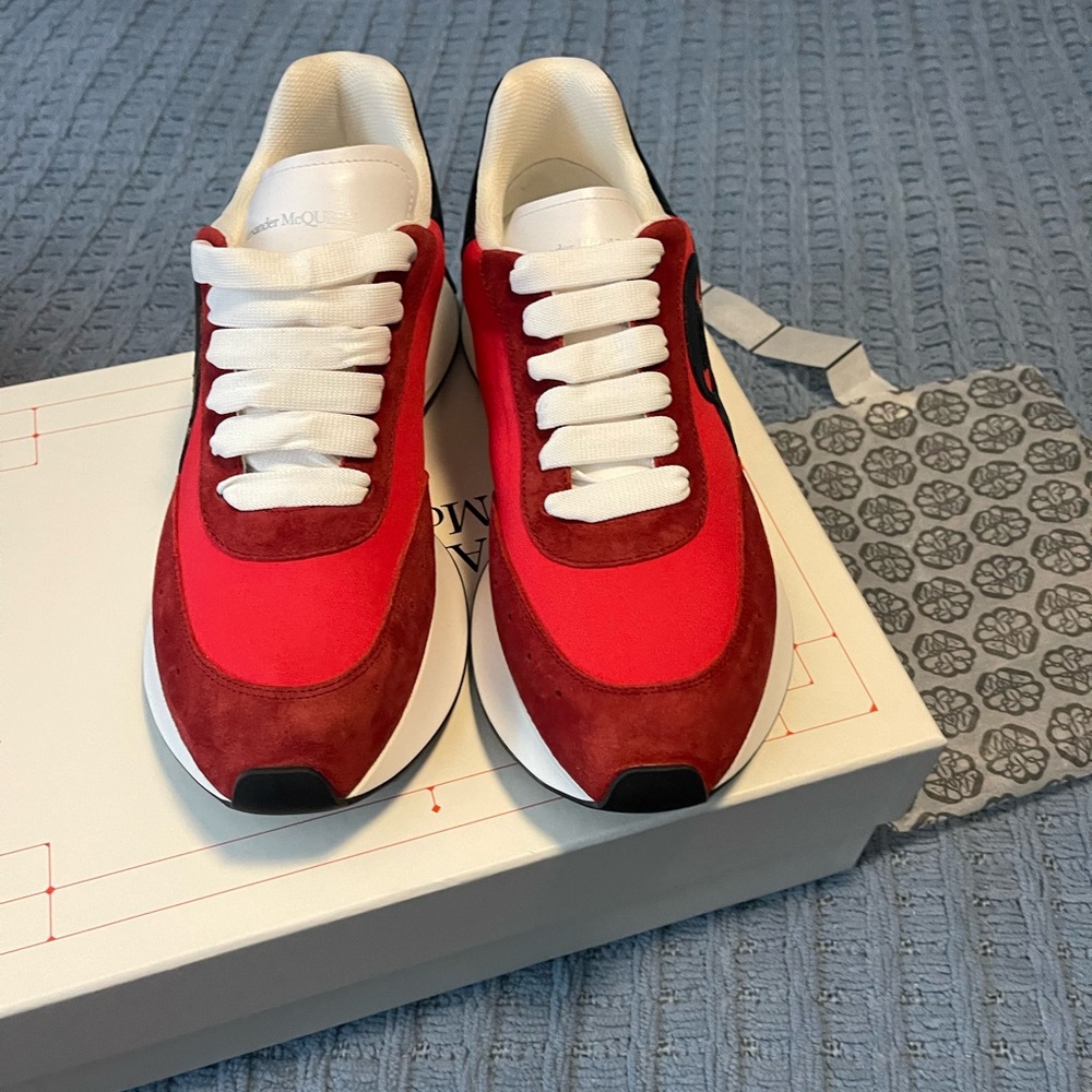 Men sneakers